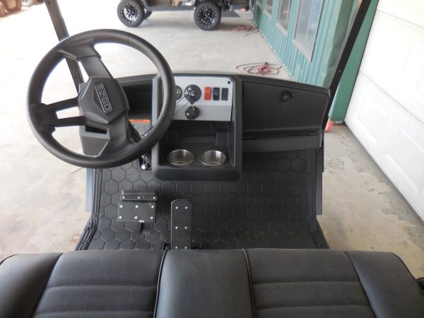 2025 EZGO S4 Gas - Charcoal - Image 3