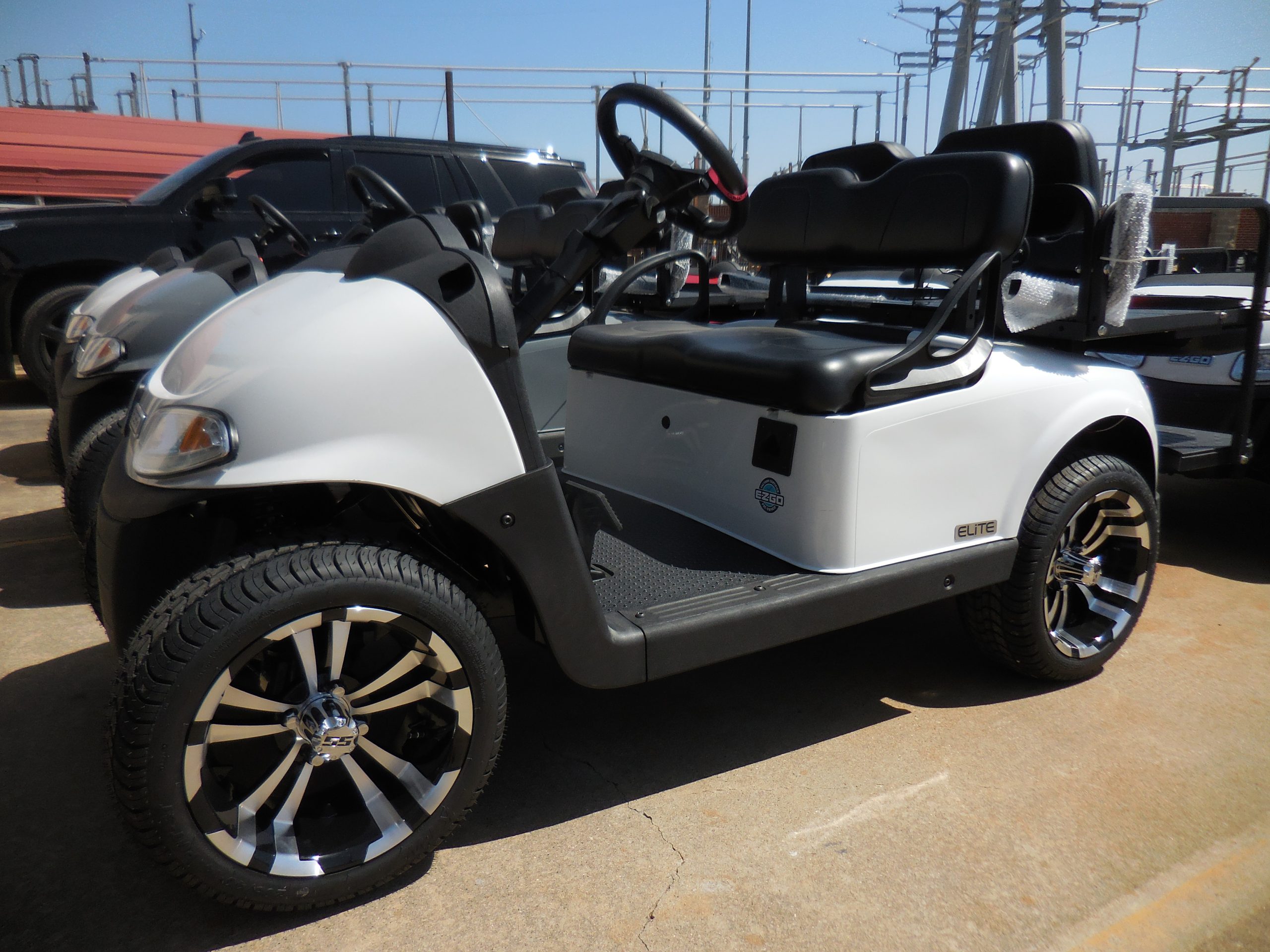 2021 EZGO photo 4