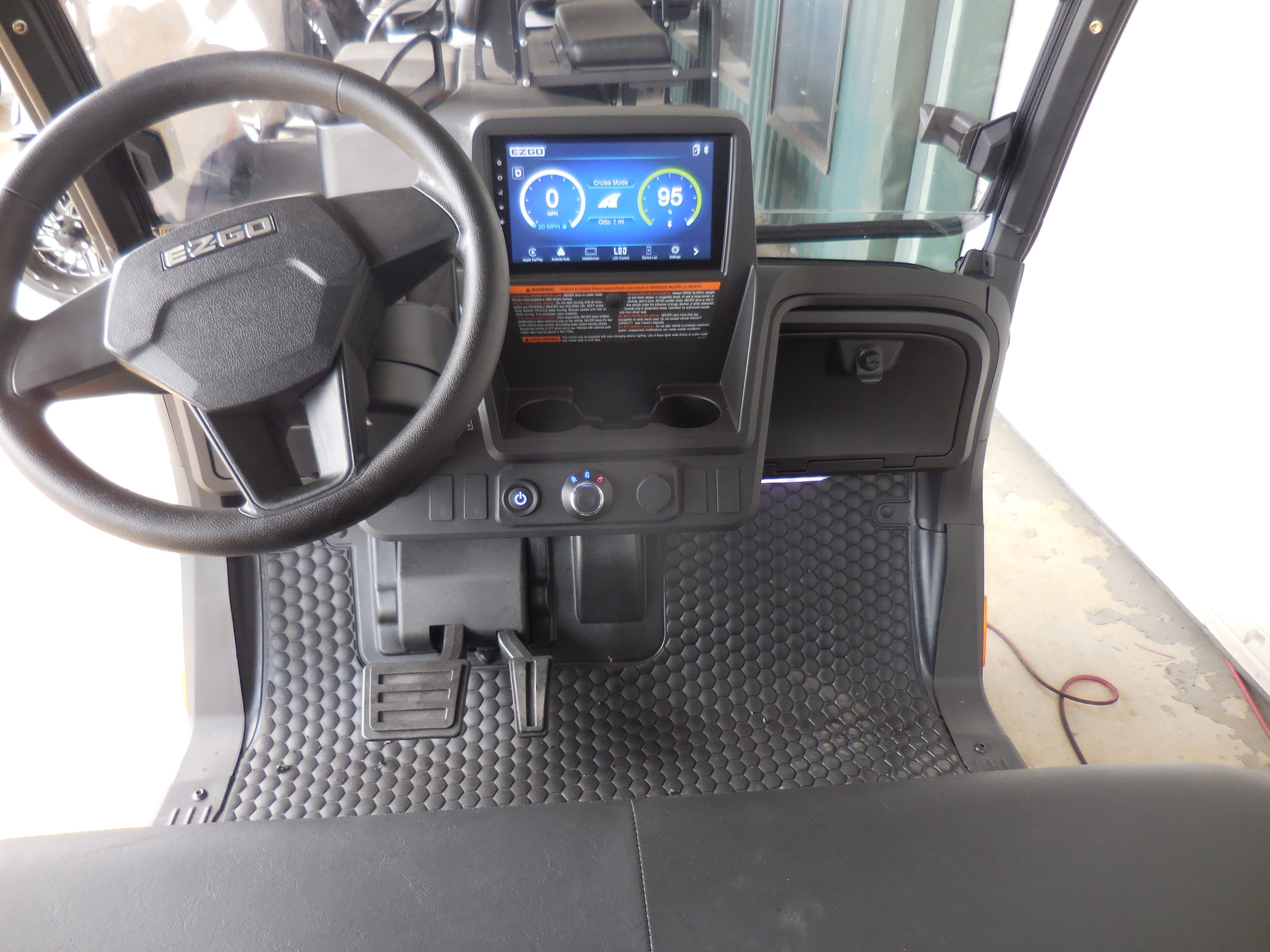 2027 EZGO Liberty 4F - Image 4